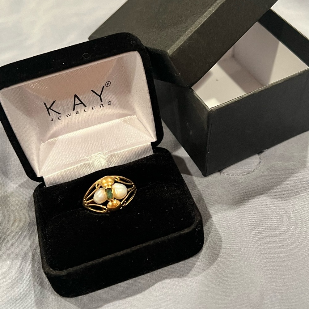 *New & unused* Kay Ring